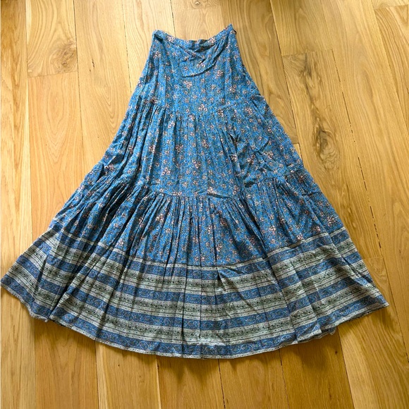 Veronica Beard Dresses & Skirts - Veronica Beard High Waisted Blue Floral Front Slit Maxi Skirt Size XS